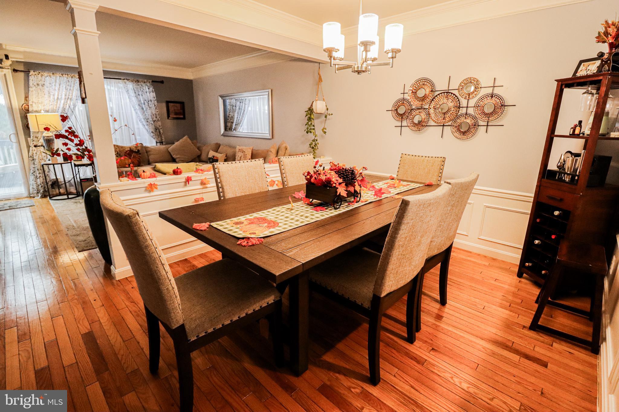 RIVER OAKS - Residential