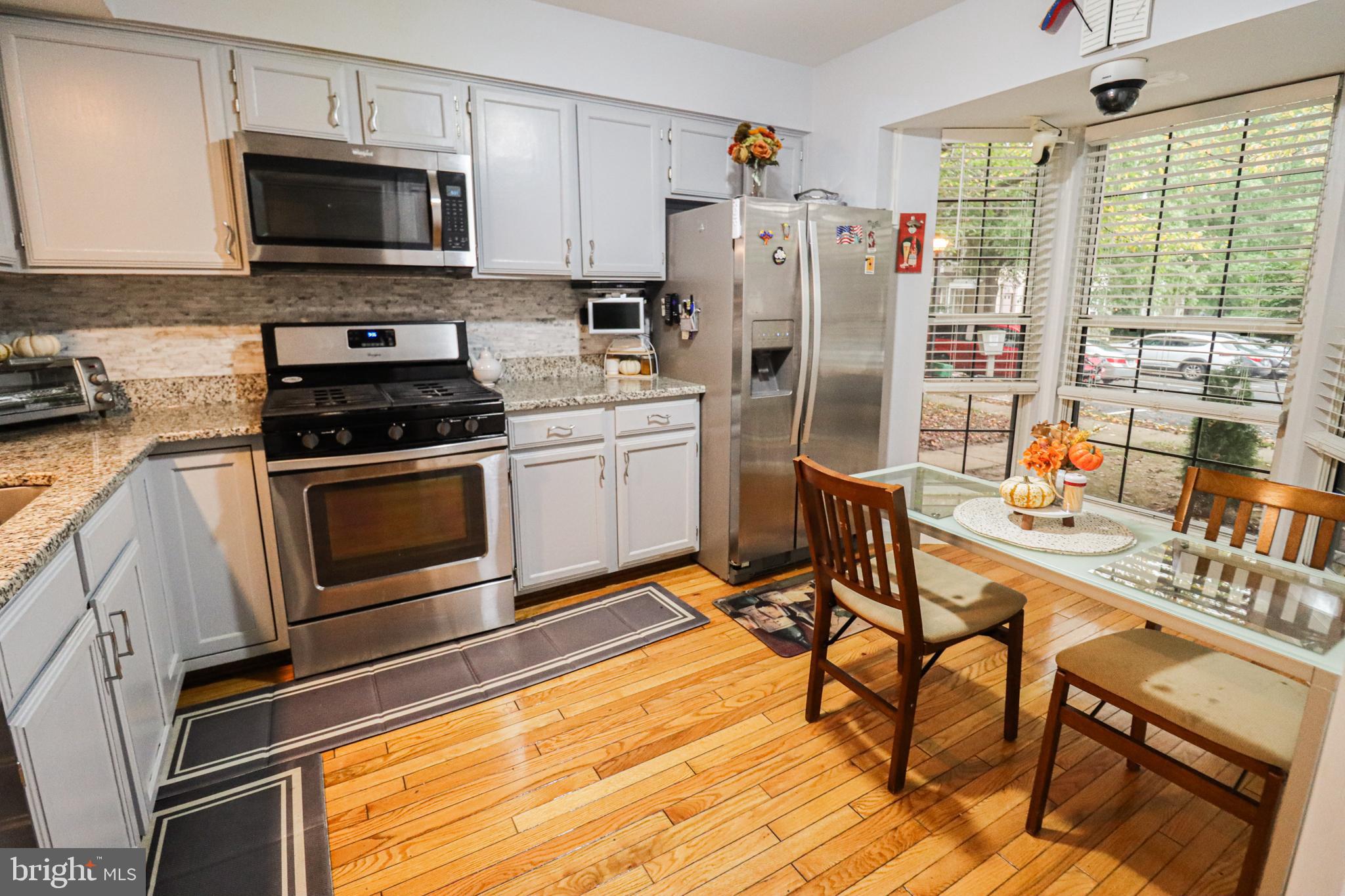 RIVER OAKS - Residential