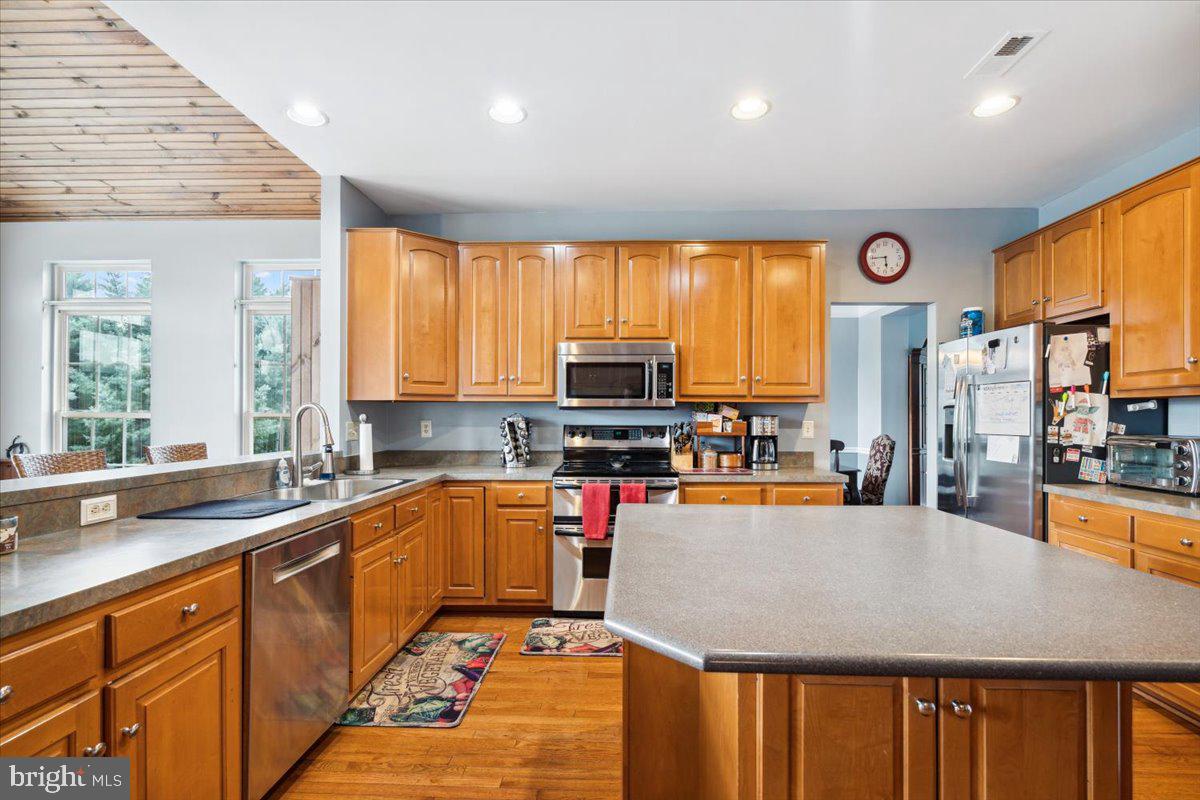 DEARBOUGHT - Residential