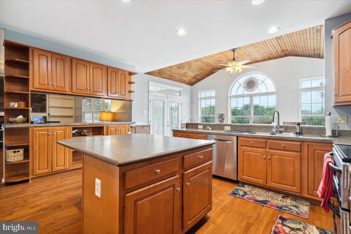 DEARBOUGHT - Residential