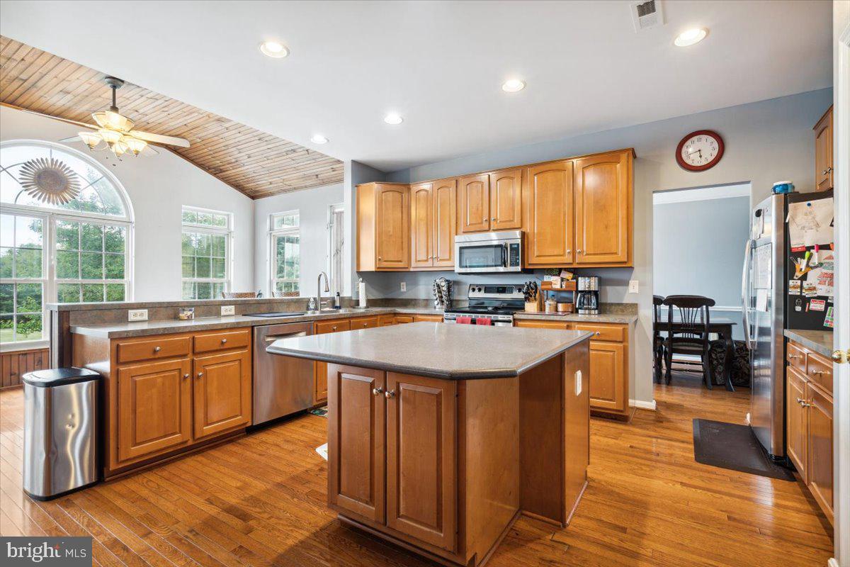 DEARBOUGHT - Residential