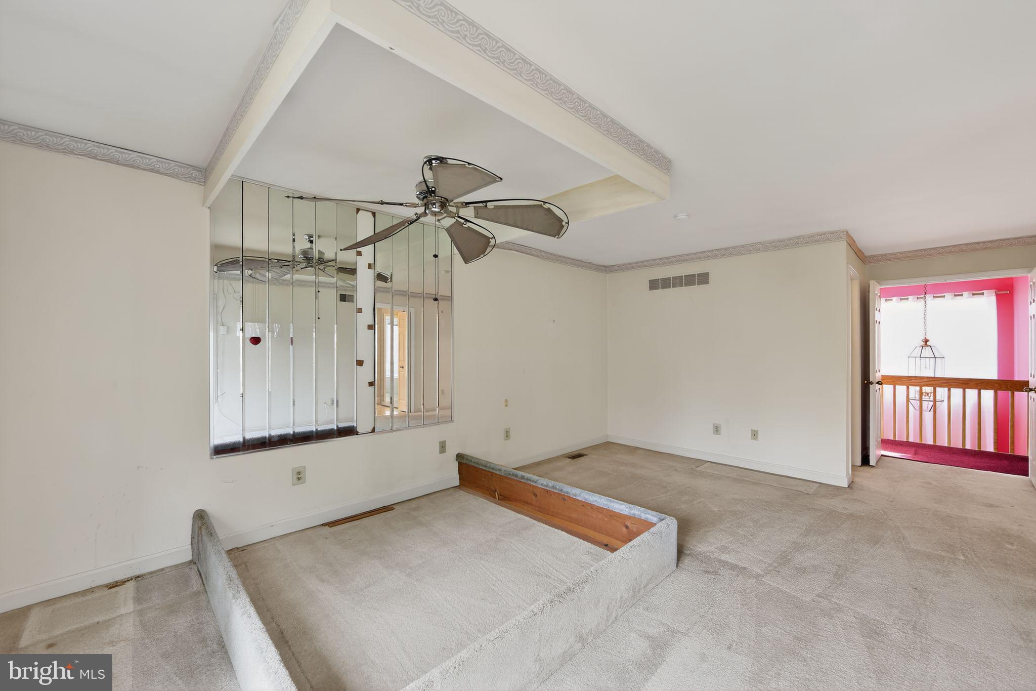 CANTER VILLAGE - Residential