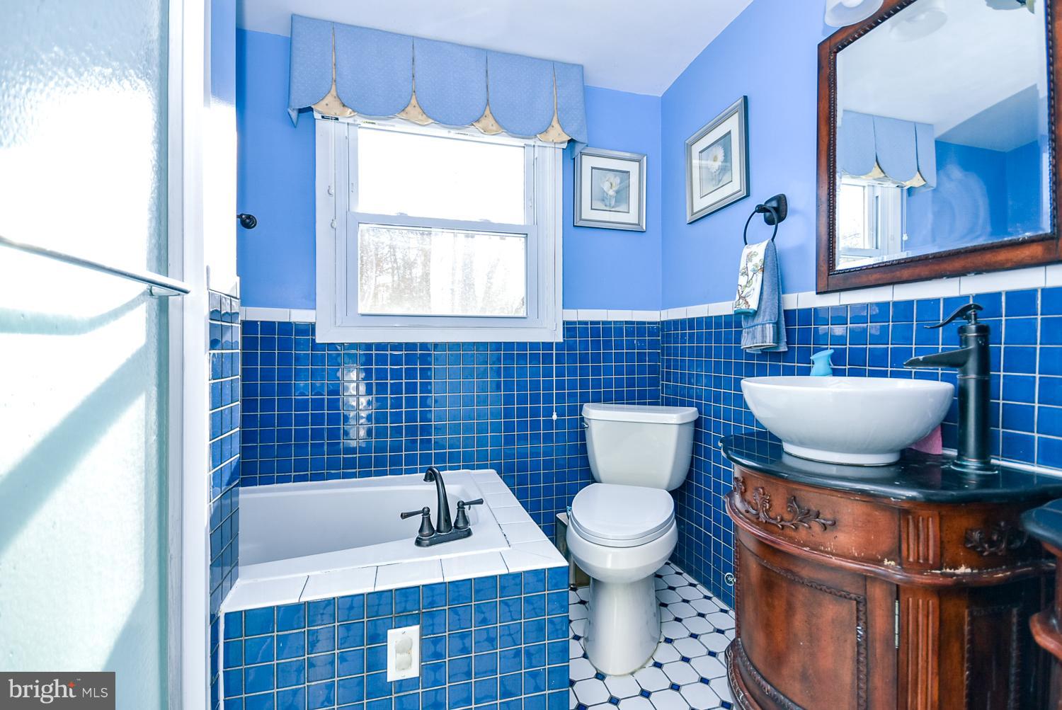 MONTPELIER - Residential