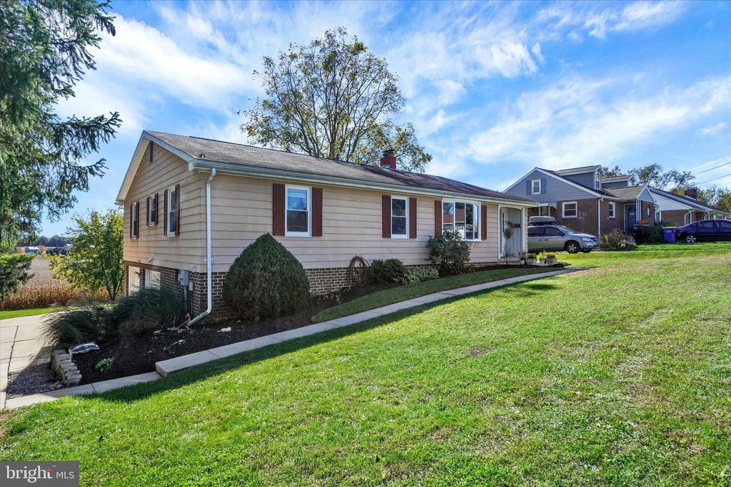 Photo of 4650 Wolfs Church Road, YORK, PA 17408 (MLS # PAYK2092264)