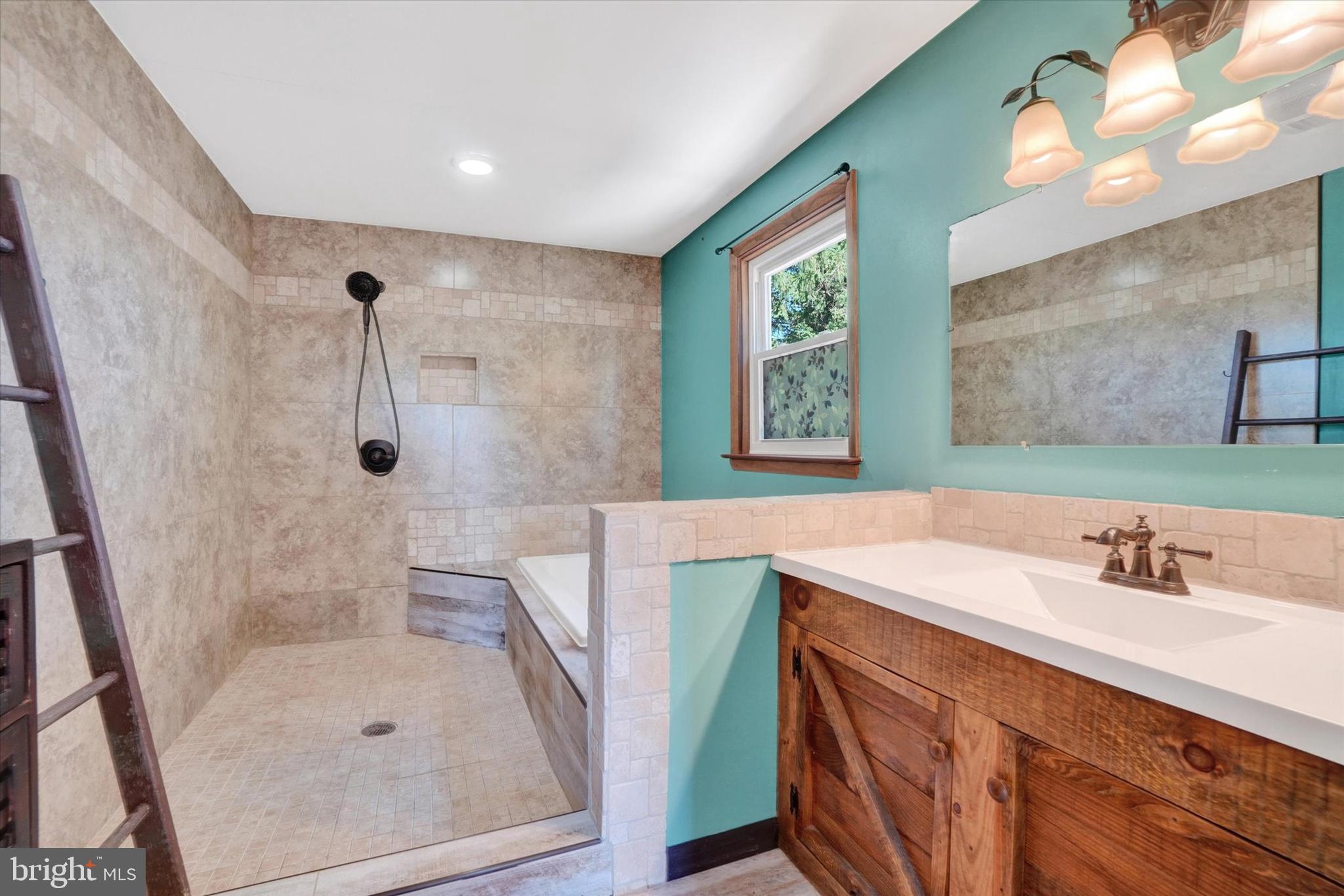 WEST YORK - Residential