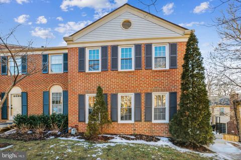 22 SHAGBARK COURT ROCKVILLE MD 20852