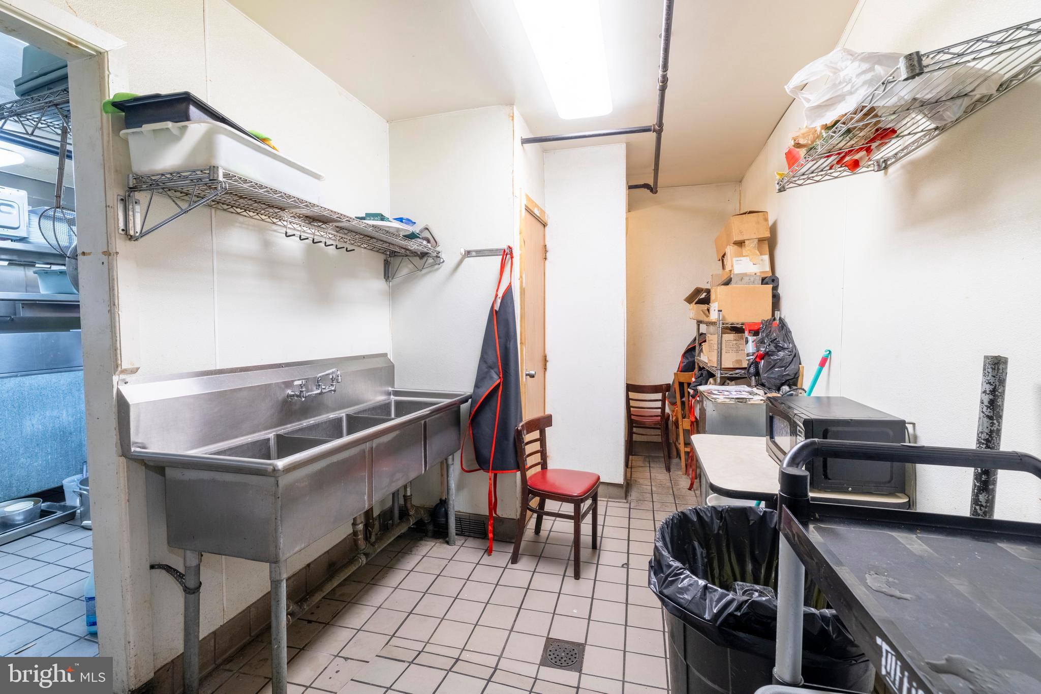 FELTONVILLE - Commercial Sale