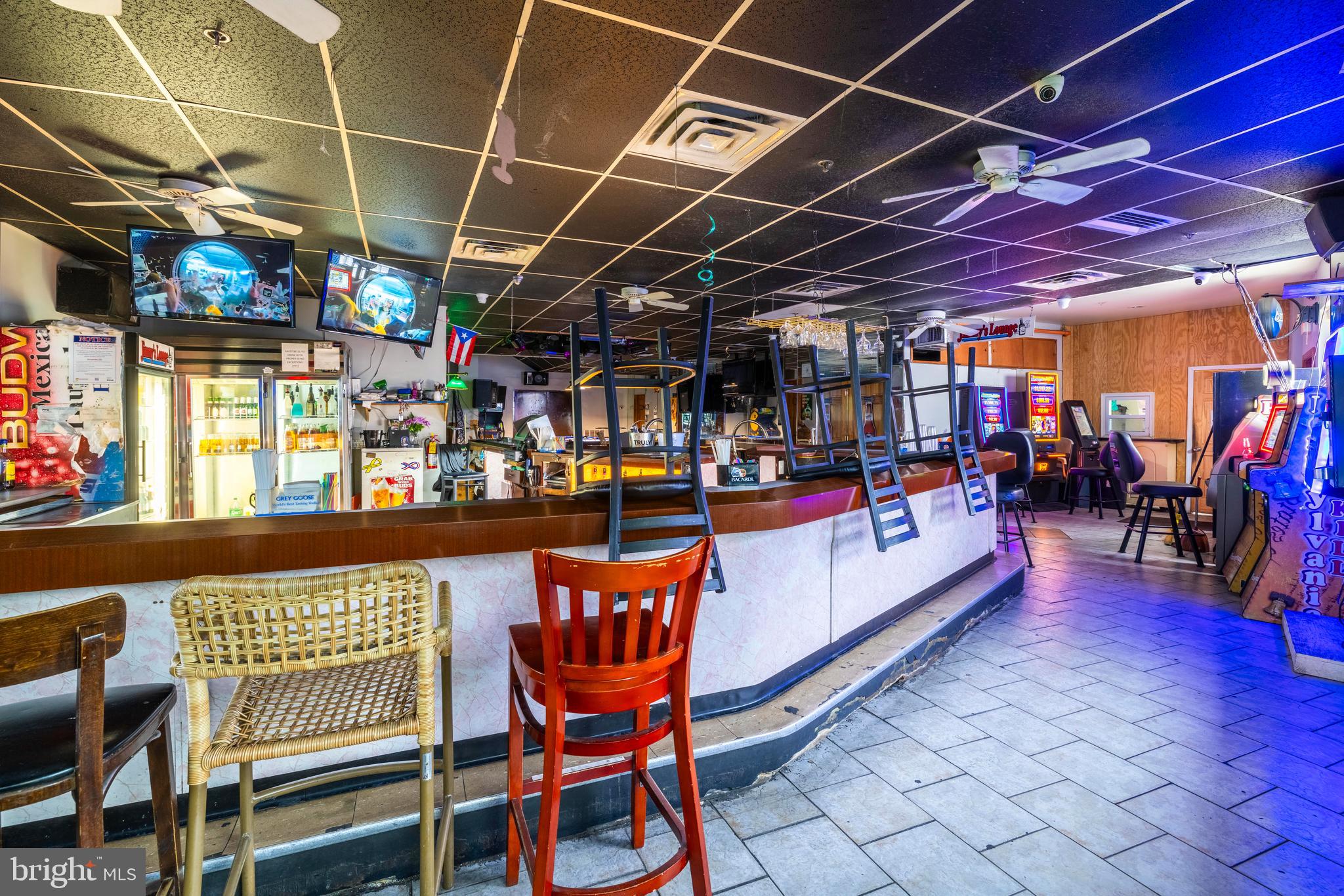 FELTONVILLE - Commercial Sale