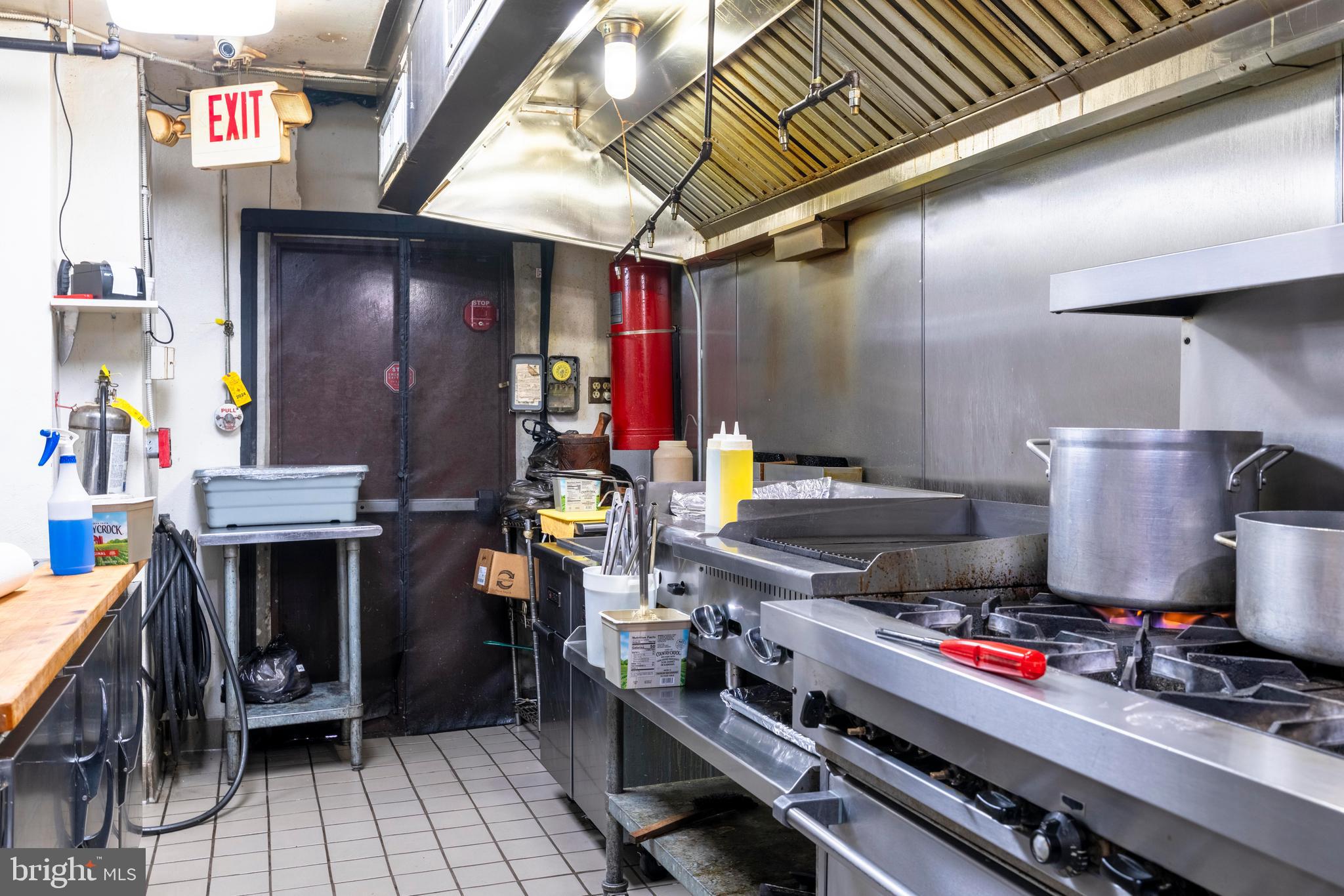 FELTONVILLE - Commercial Sale