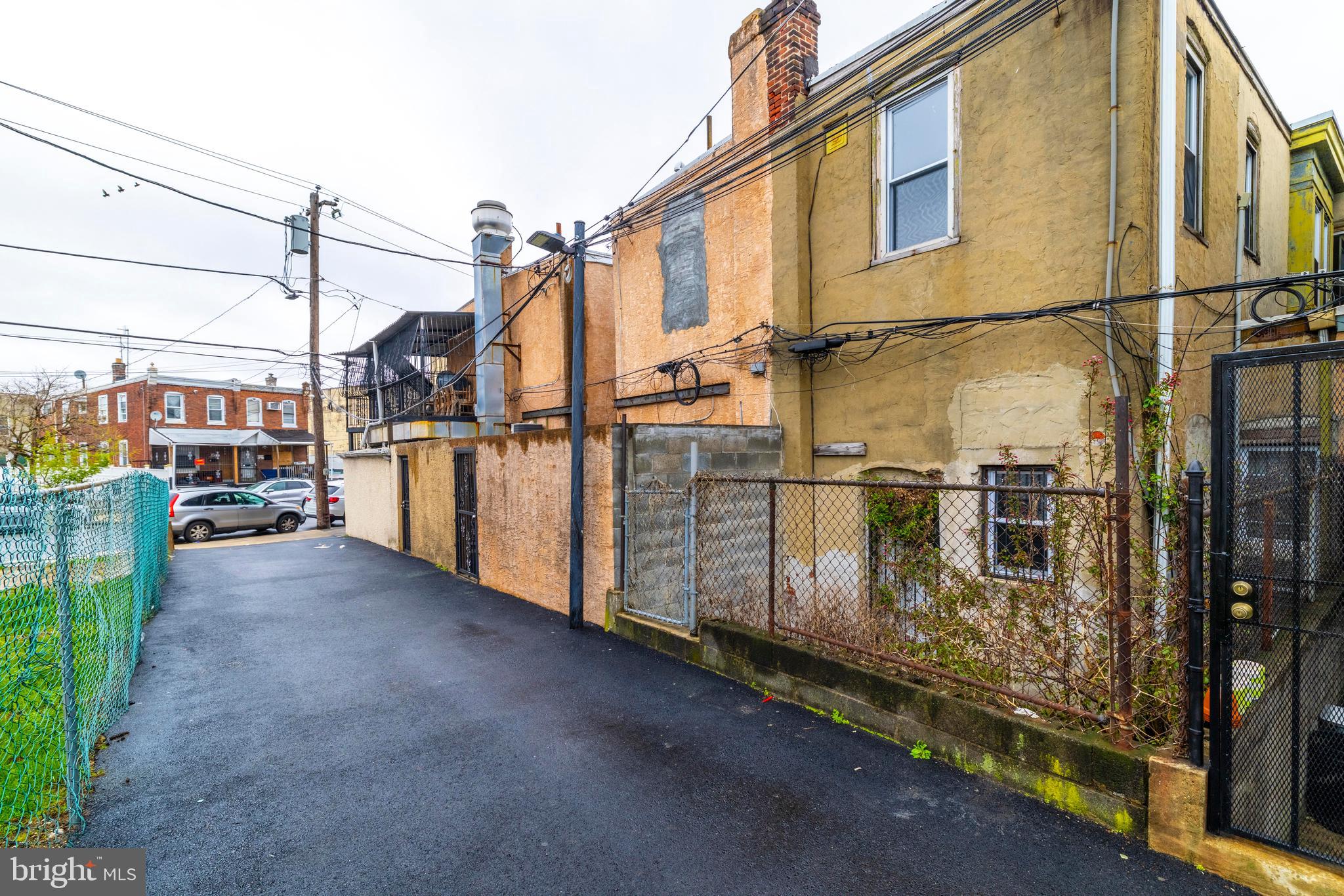 FELTONVILLE - Commercial Sale