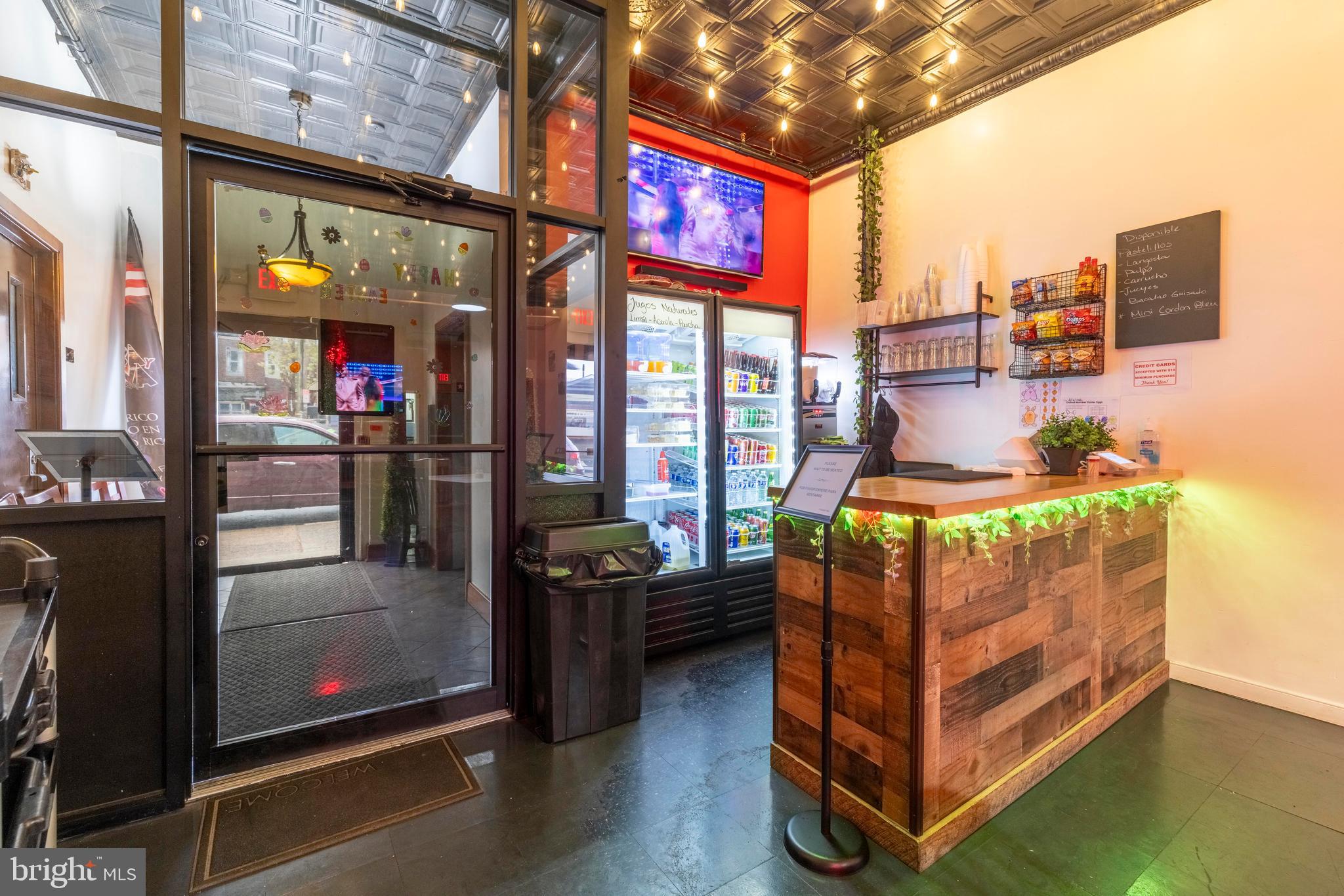 FELTONVILLE - Commercial Sale