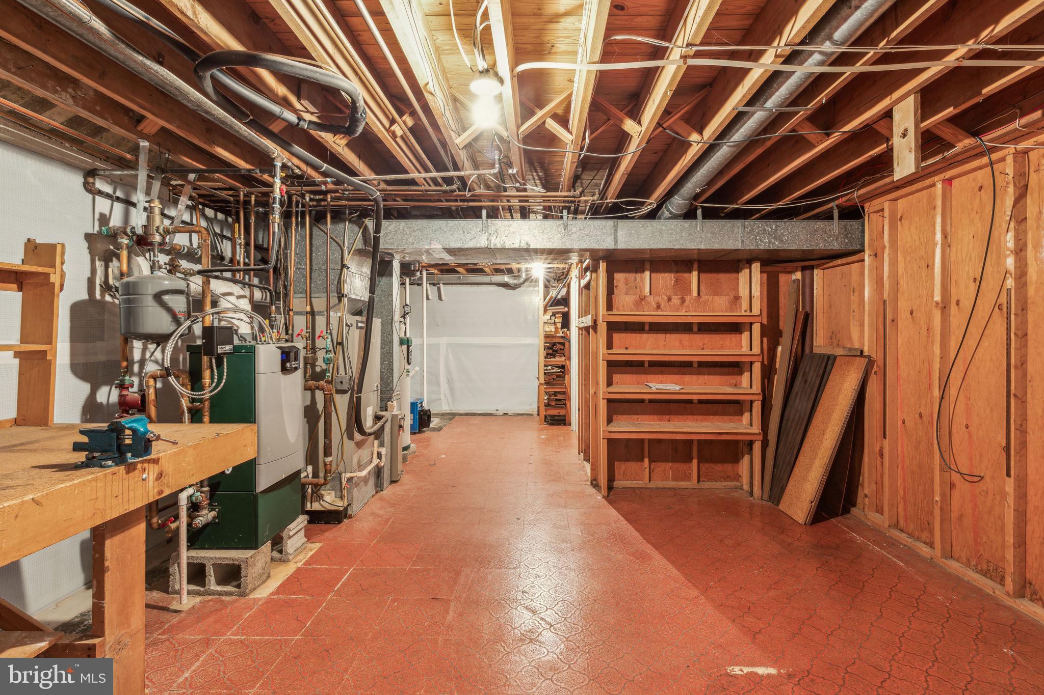 VALLEY FORGE MTN - Residential