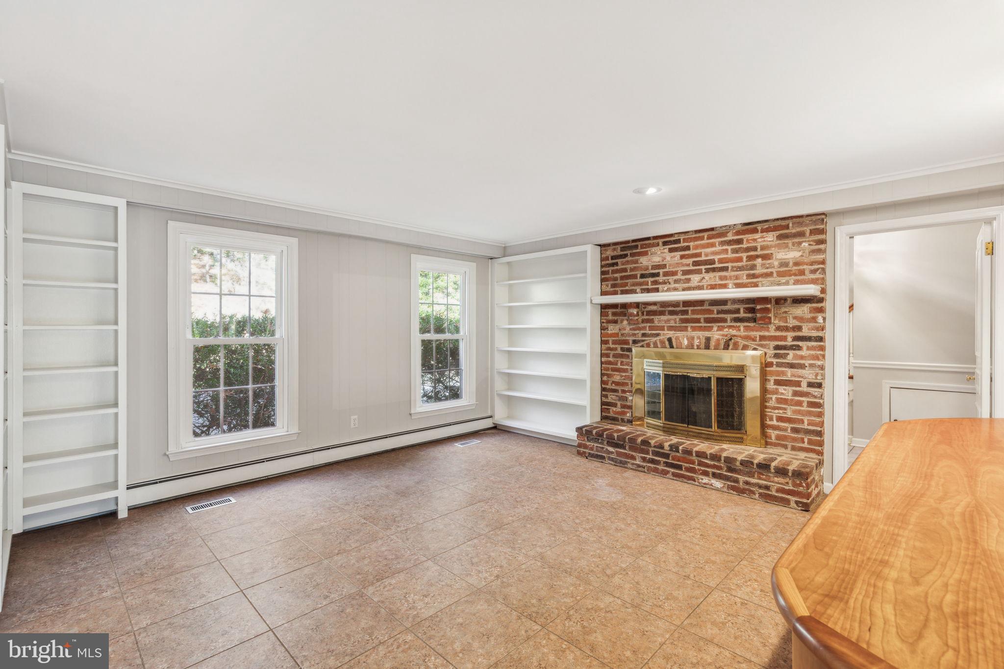 VALLEY FORGE MTN - Residential