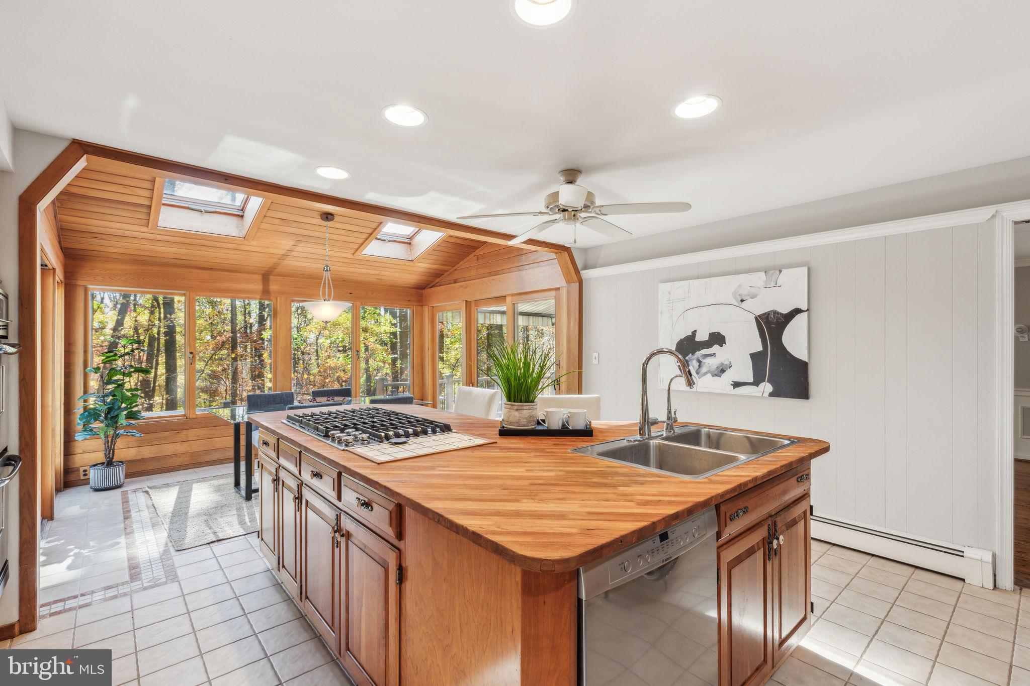 VALLEY FORGE MTN - Residential