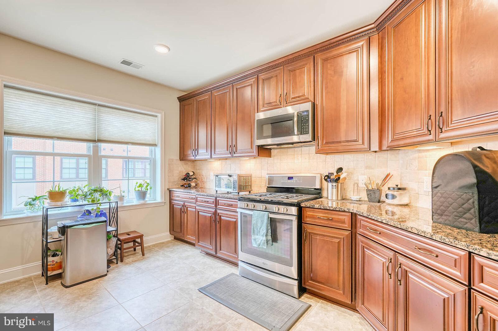 FLATS AT METROWEST - Residential