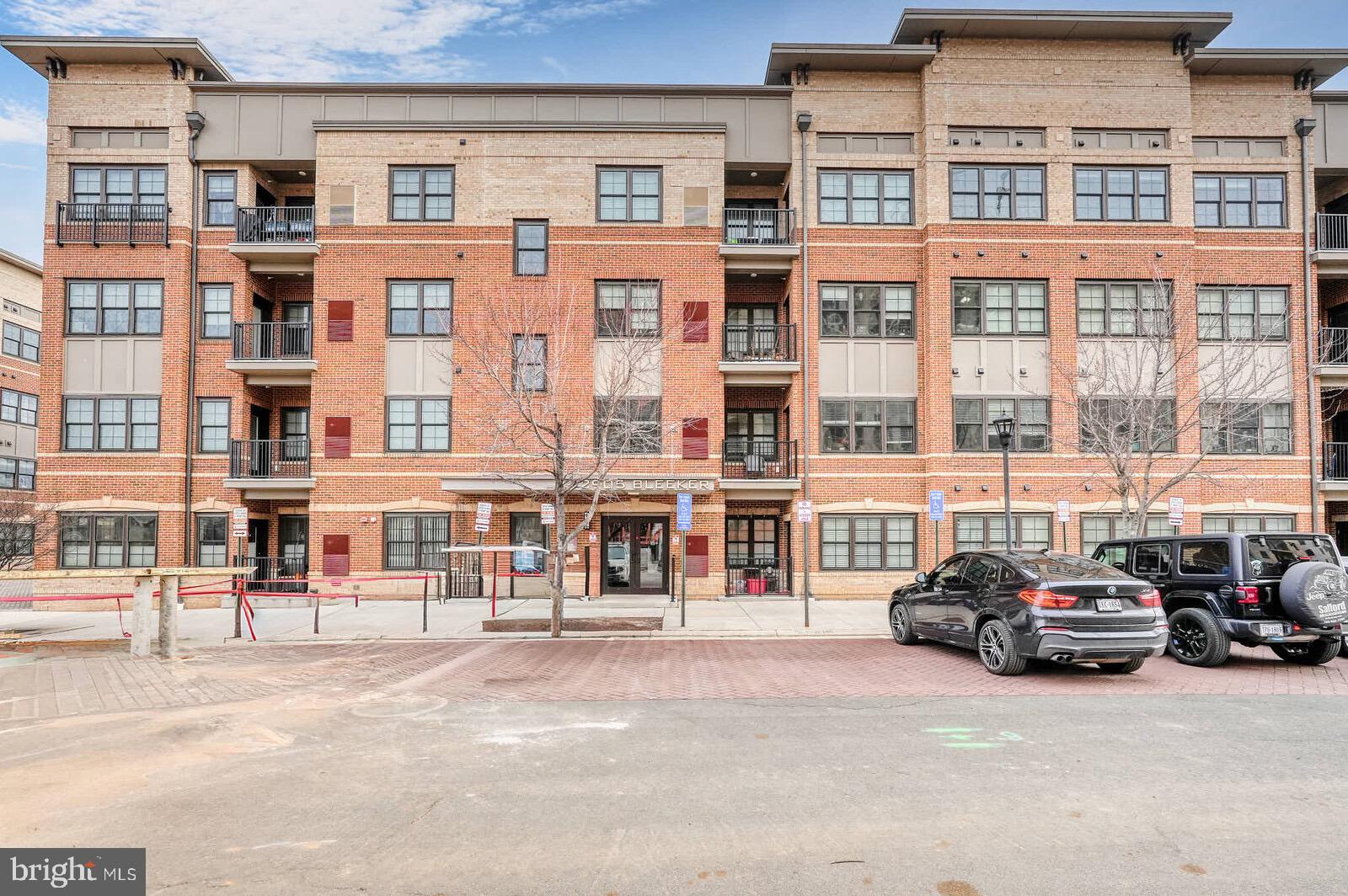 FLATS AT METROWEST - Residential