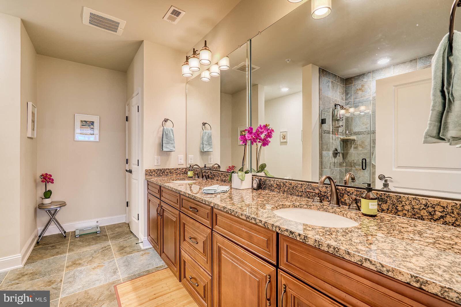 FLATS AT METROWEST - Residential