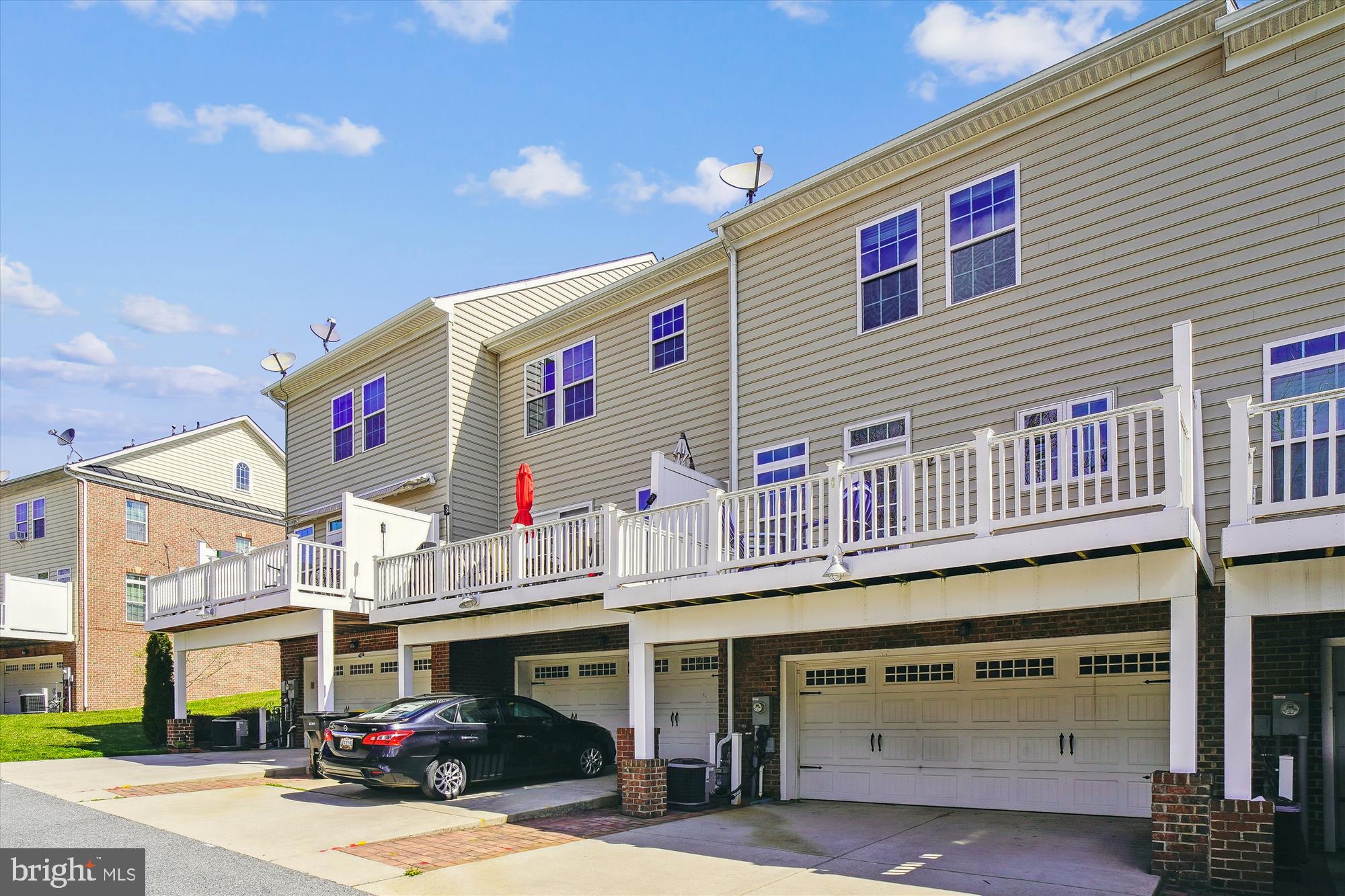 RAINCLIFFE CENTER - Residential