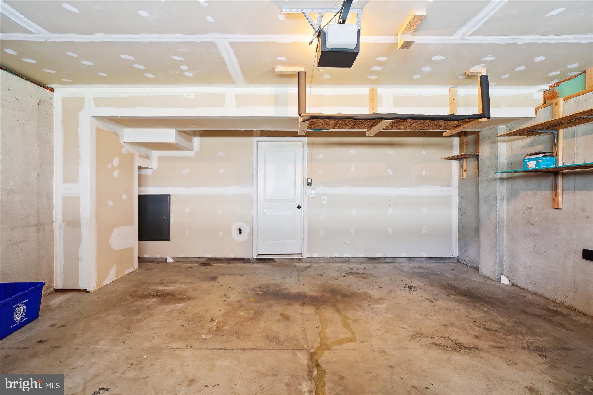 RAINCLIFFE CENTER - Residential