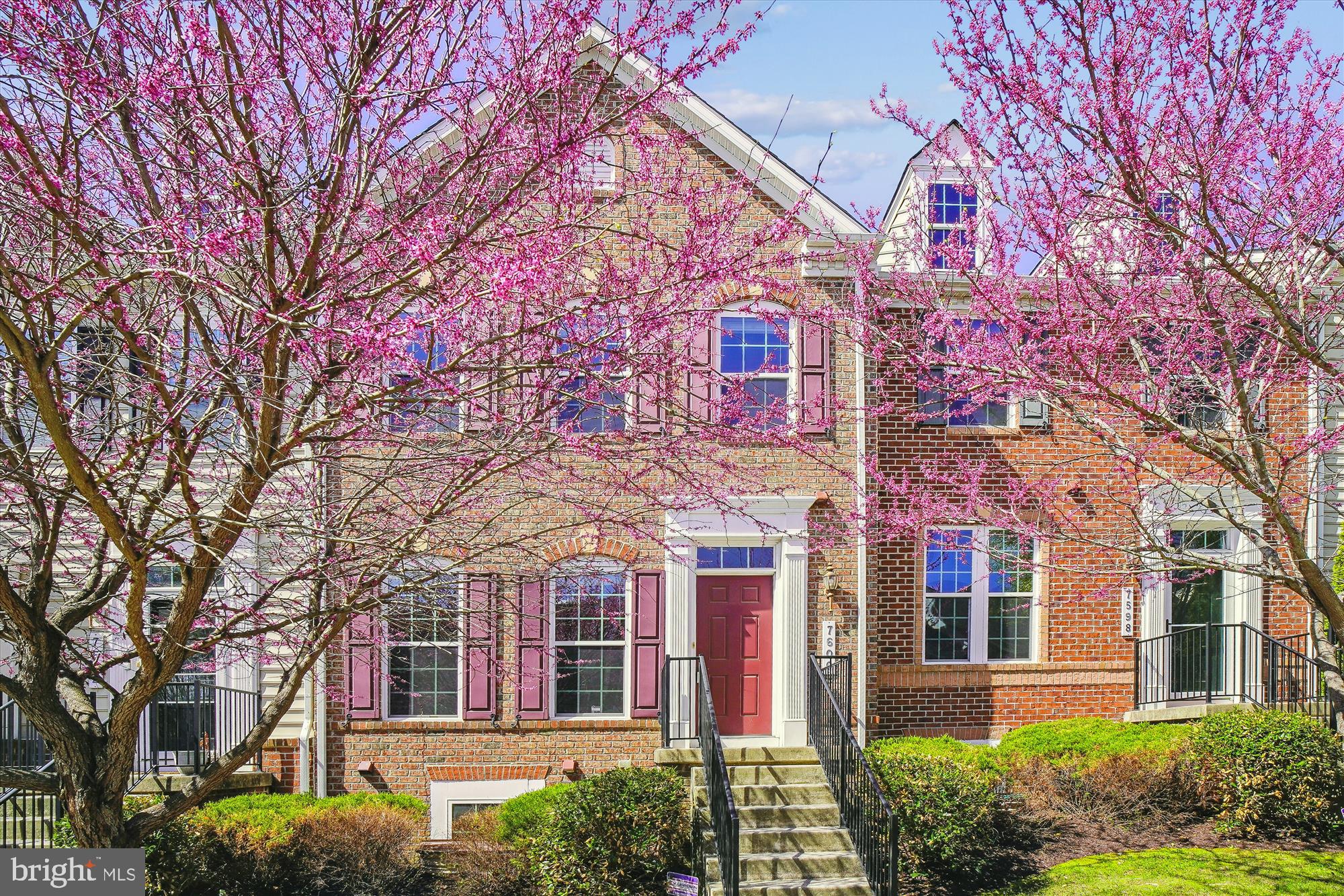 RAINCLIFFE CENTER - Residential