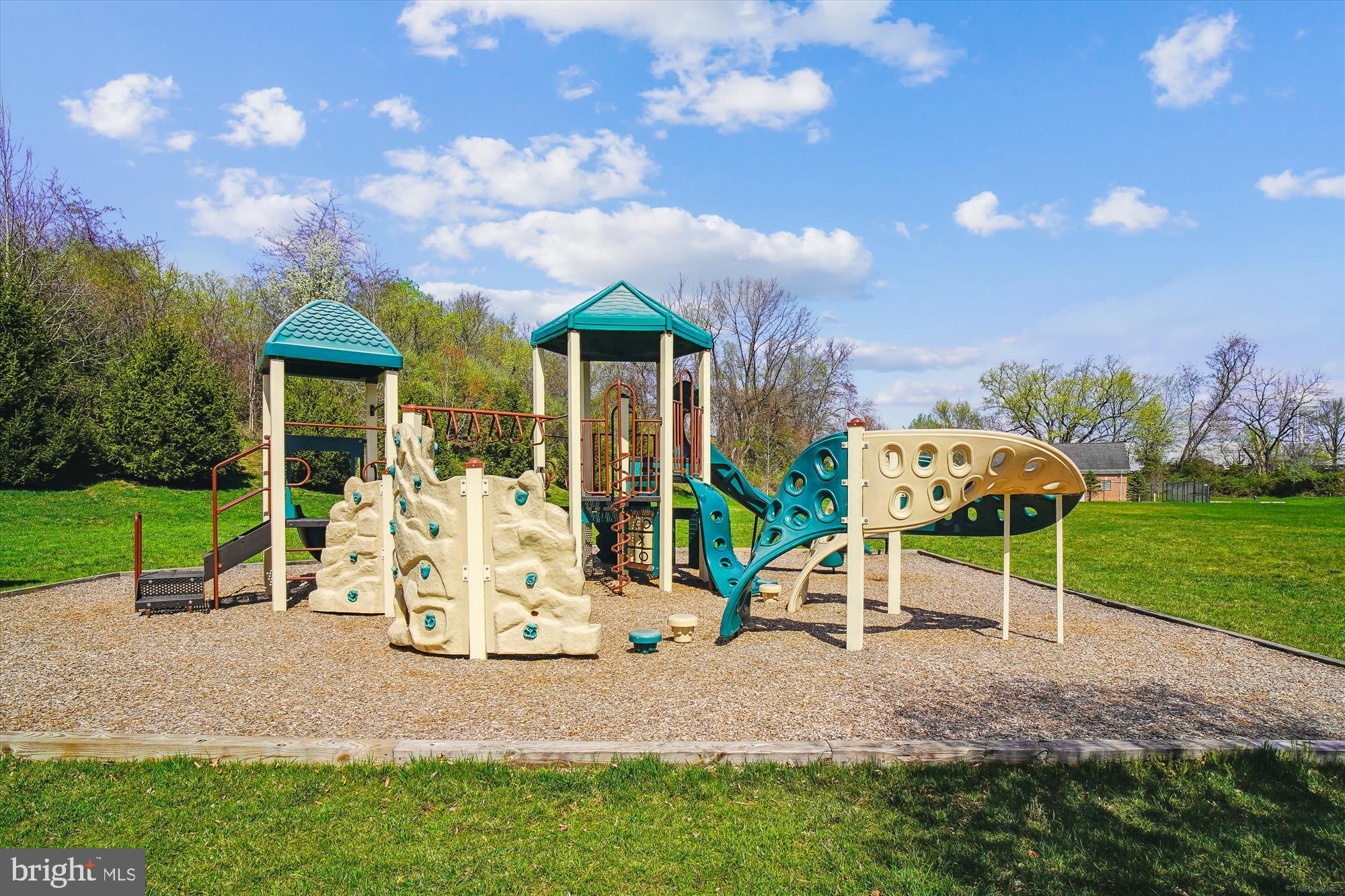 RAINCLIFFE CENTER - Residential