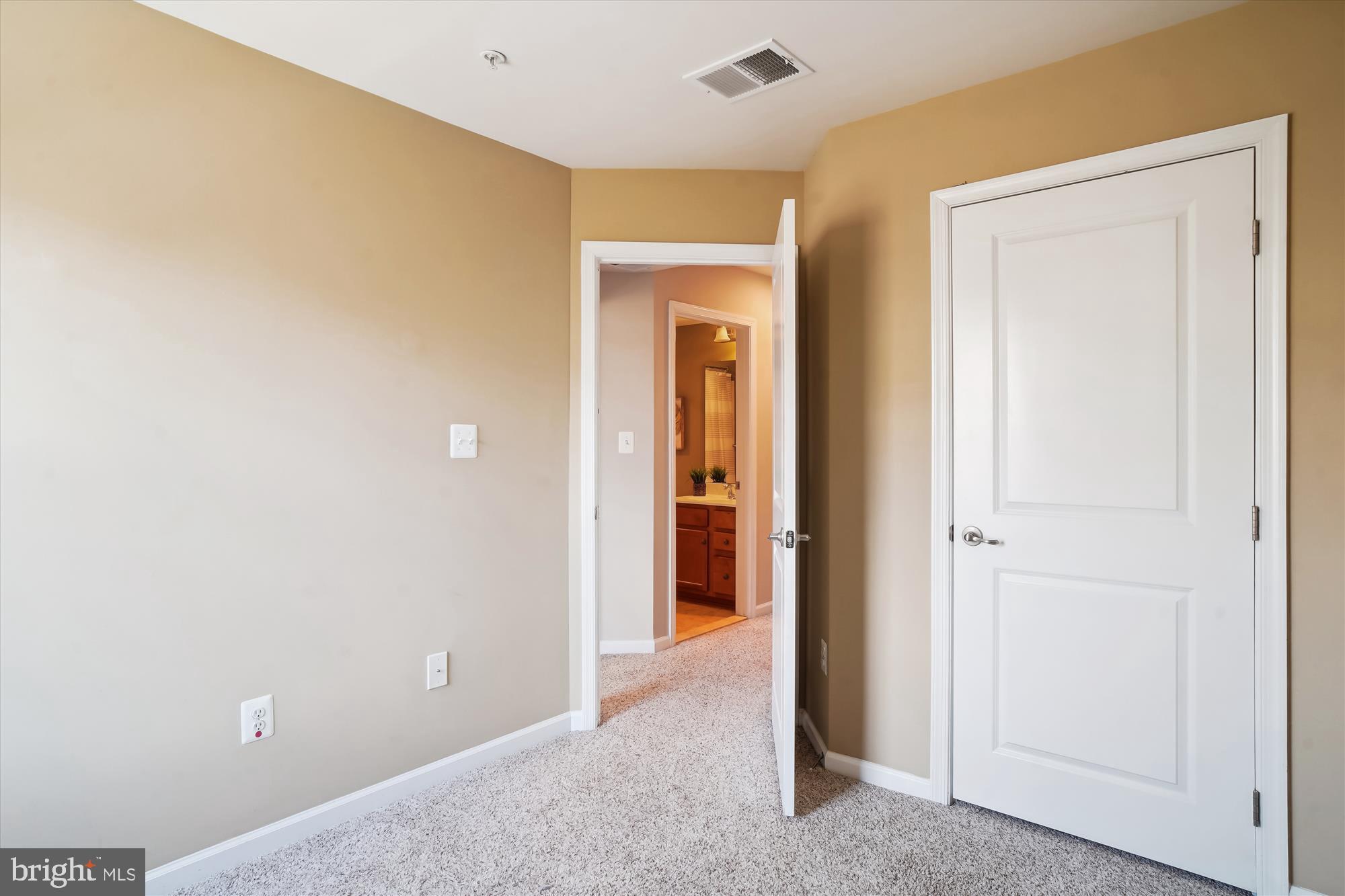 RAINCLIFFE CENTER - Residential