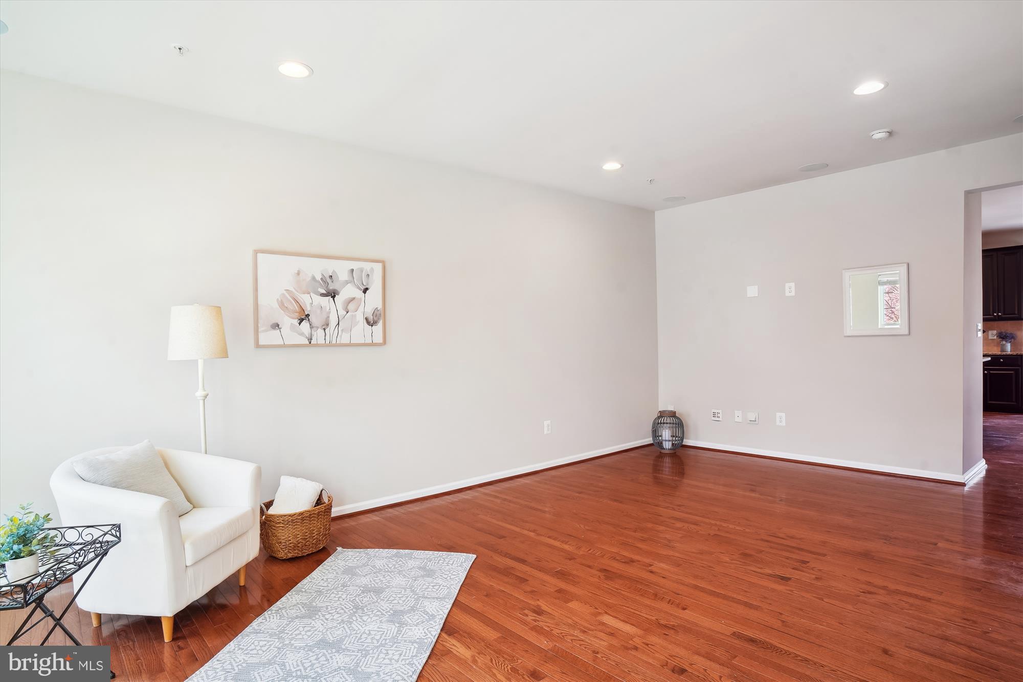 RAINCLIFFE CENTER - Residential