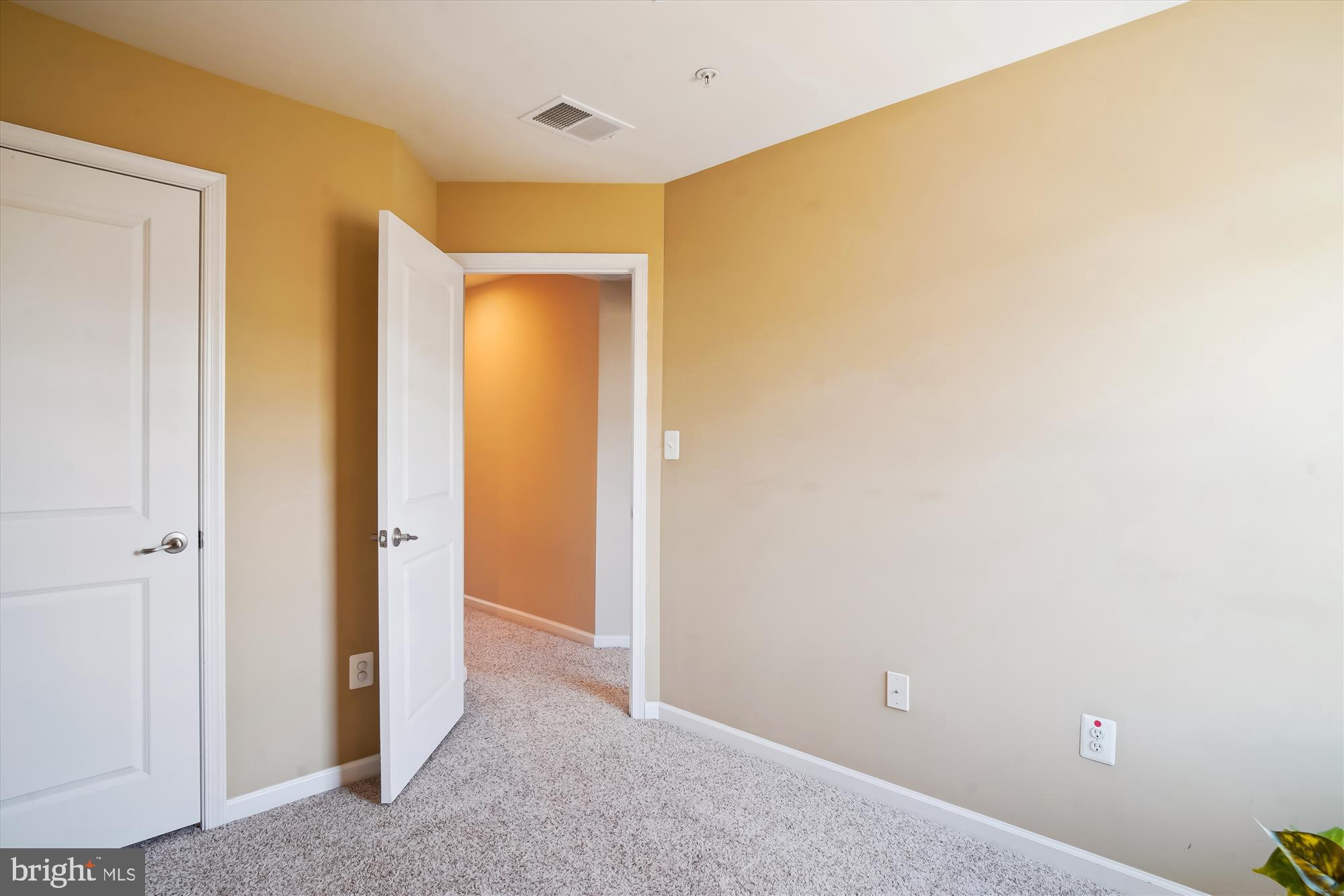 RAINCLIFFE CENTER - Residential