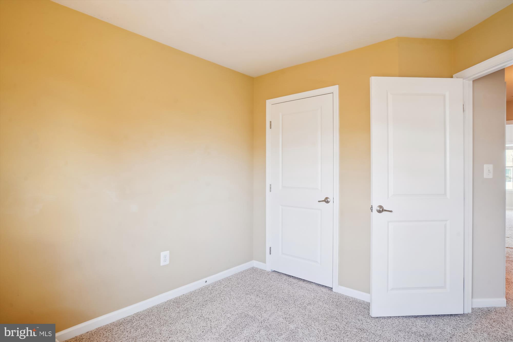 RAINCLIFFE CENTER - Residential