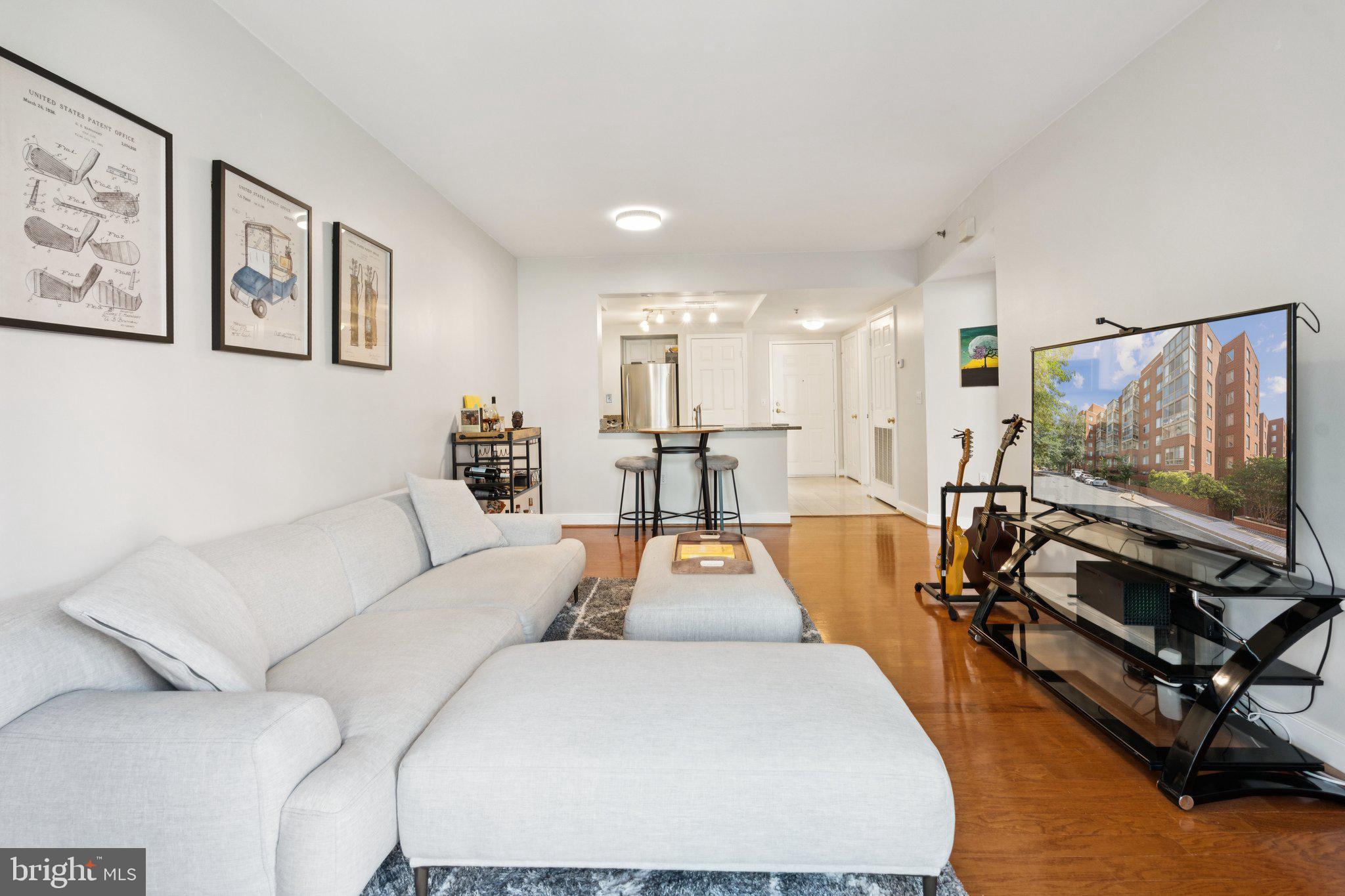 1045 N UTAH STREET 2-406