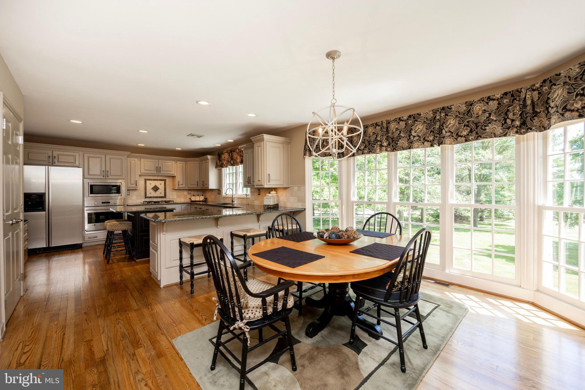 BRAMPTON CHASE - Residential