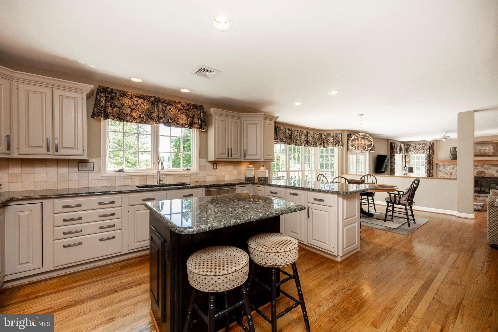 BRAMPTON CHASE - Residential