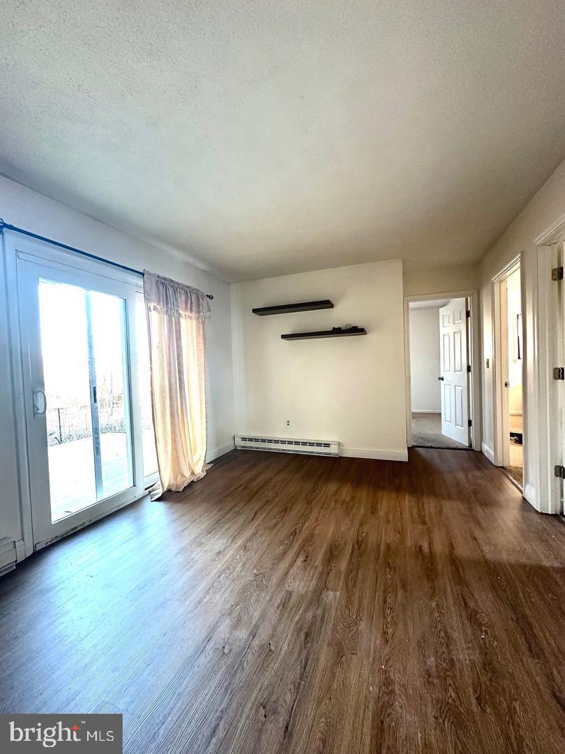 151 W GRANADA AVENUE 1