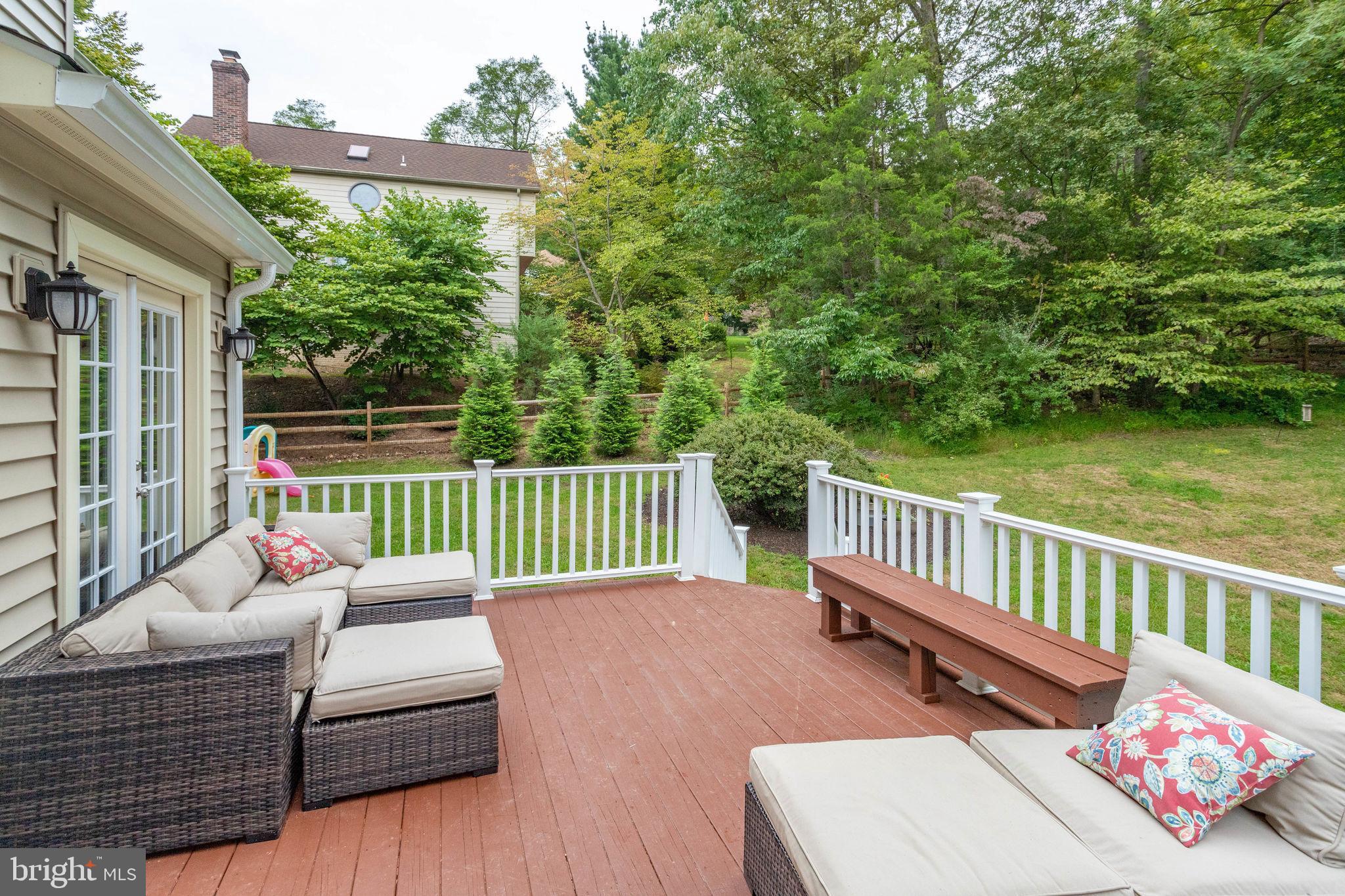 OAKTON MILL ESTATES - Residential