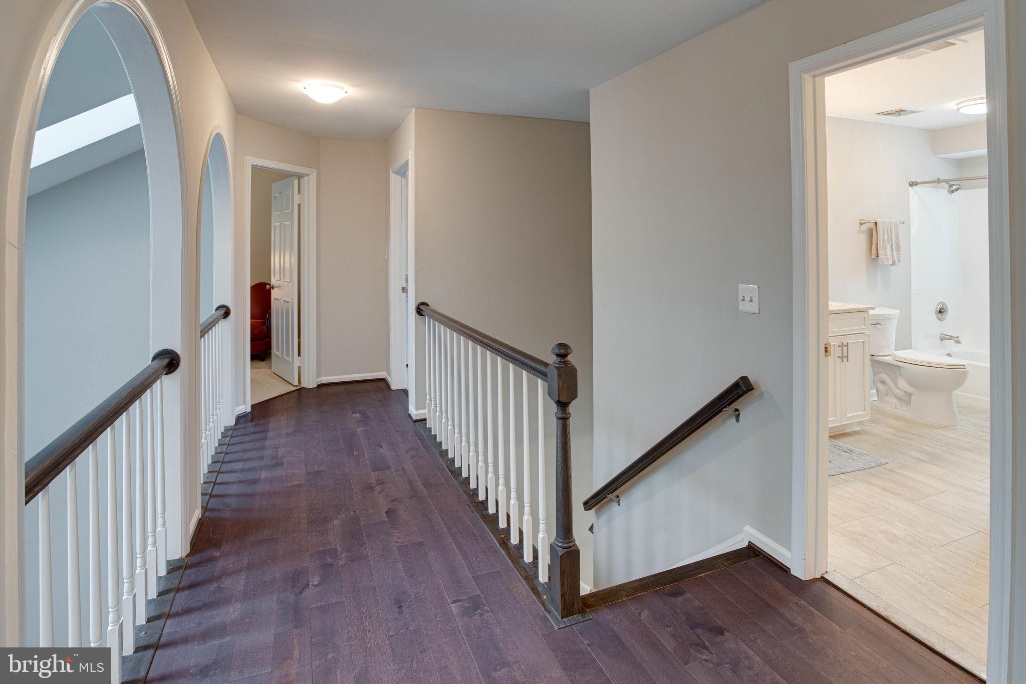 OAKTON MILL ESTATES - Residential