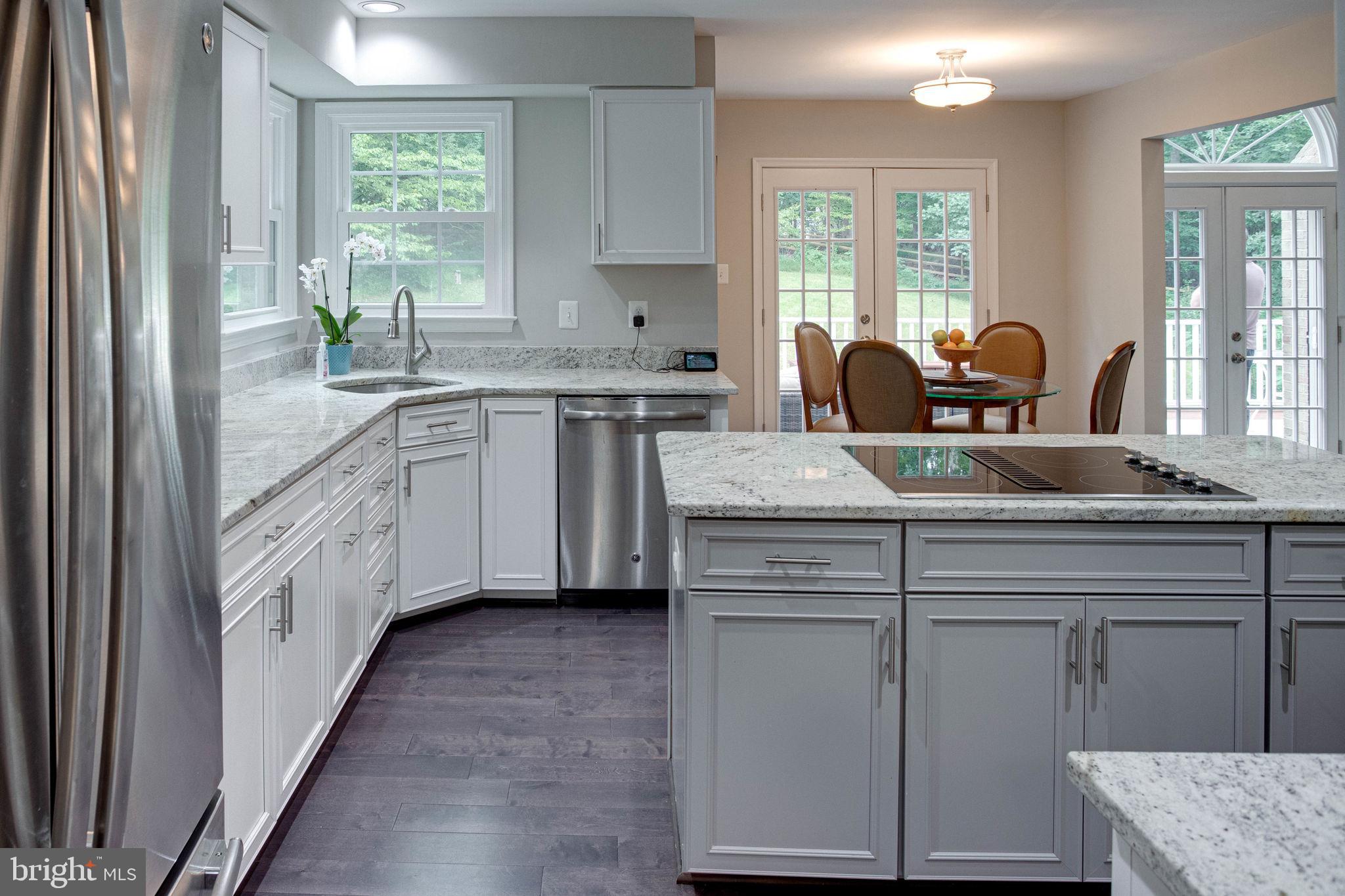 OAKTON MILL ESTATES - Residential