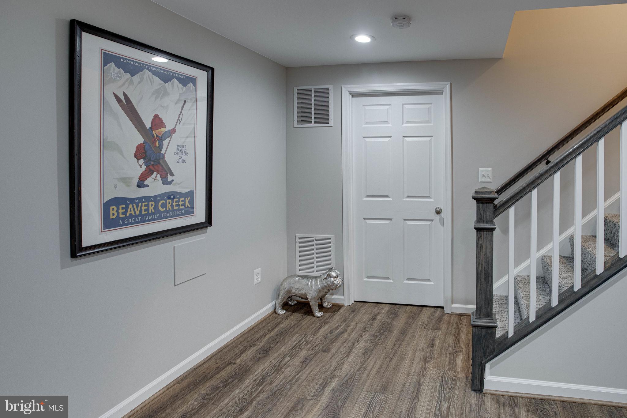 OAKTON MILL ESTATES - Residential