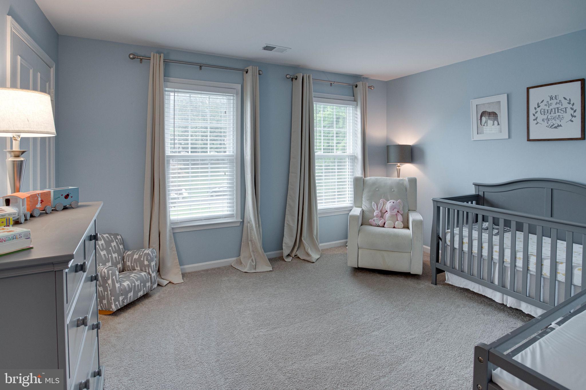 OAKTON MILL ESTATES - Residential