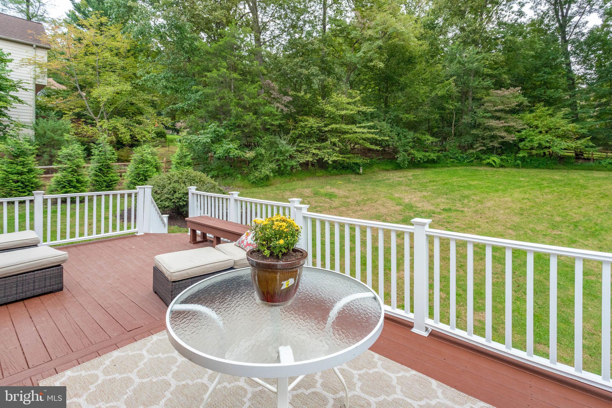 OAKTON MILL ESTATES - Residential