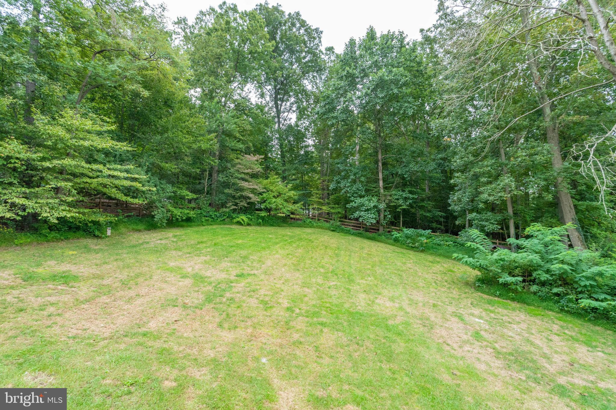 OAKTON MILL ESTATES - Residential