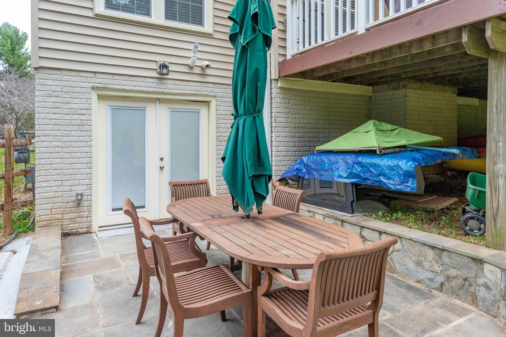 OAKTON MILL ESTATES - Residential