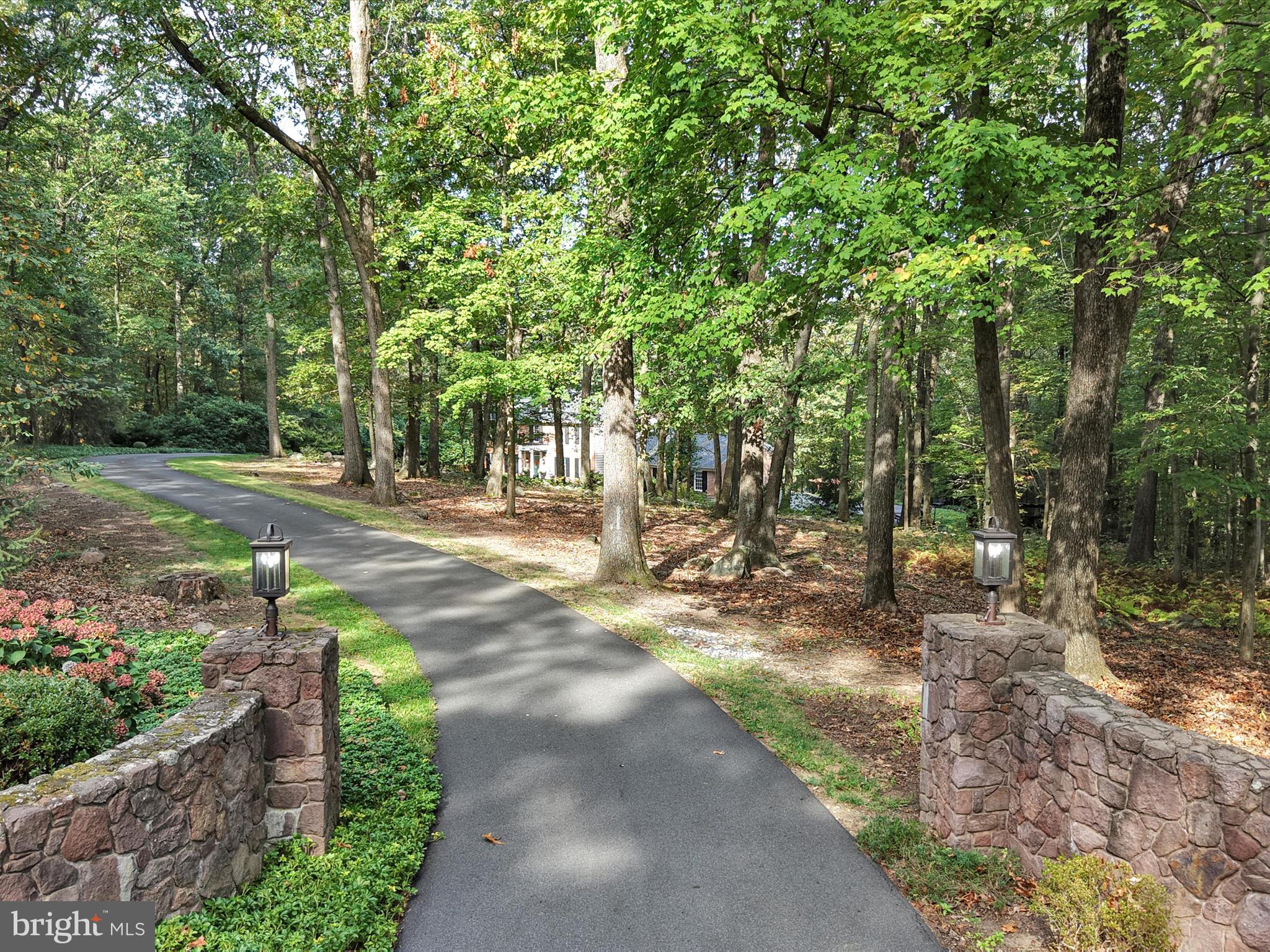 601 BRIARWOOD DRIVE