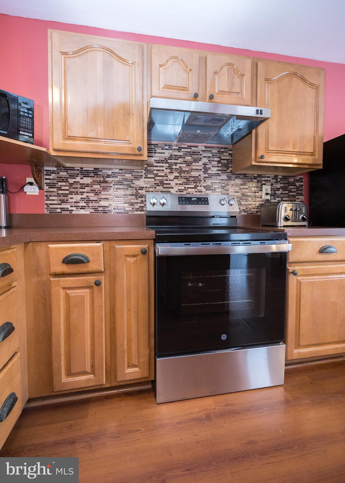 1136 OLD FORGE ROAD