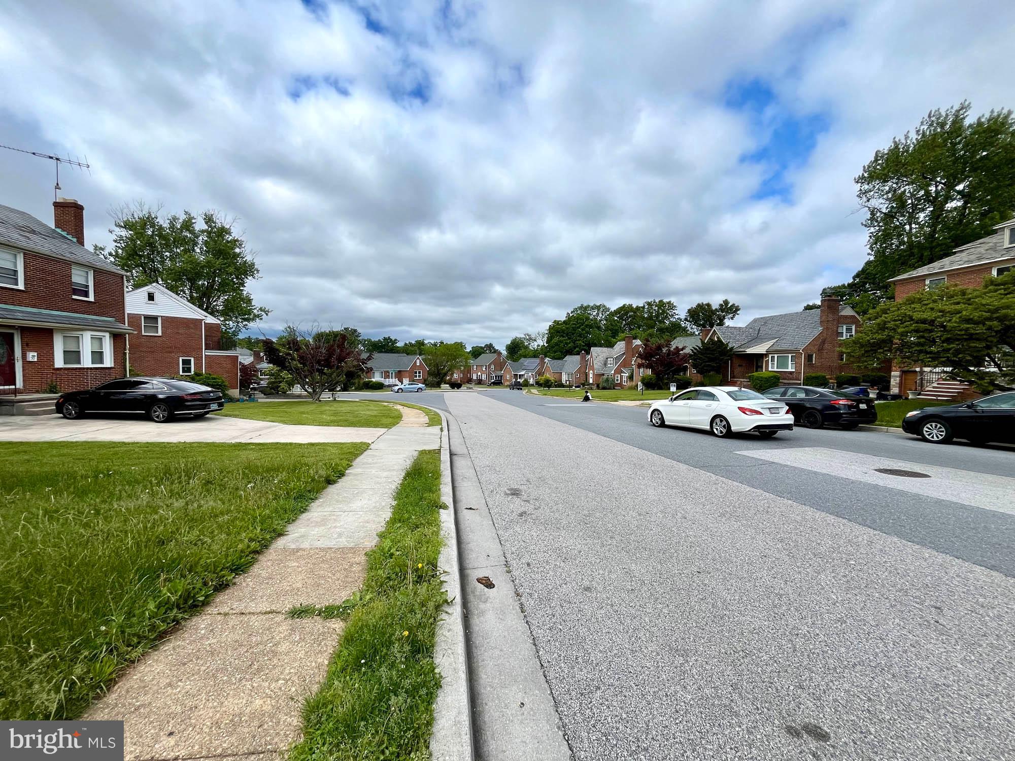 WEST HILLS - Residential