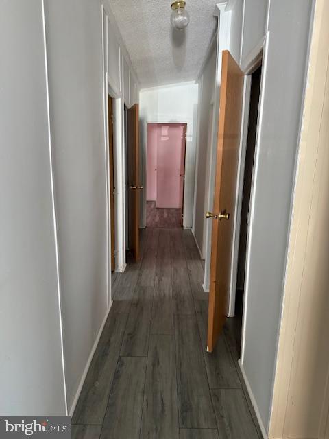 BUSH RIVER MANOR - Residential