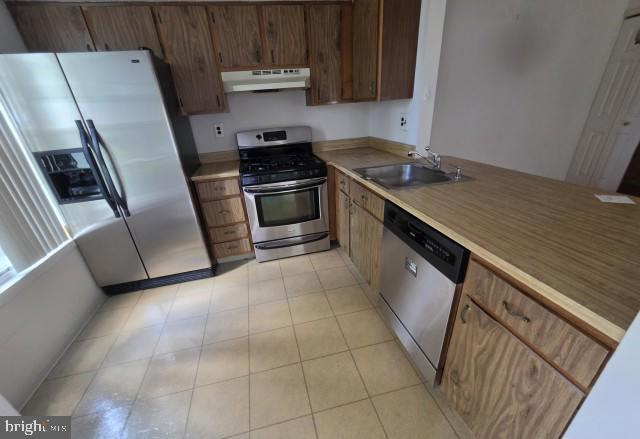721 SEDGEWICK COURT