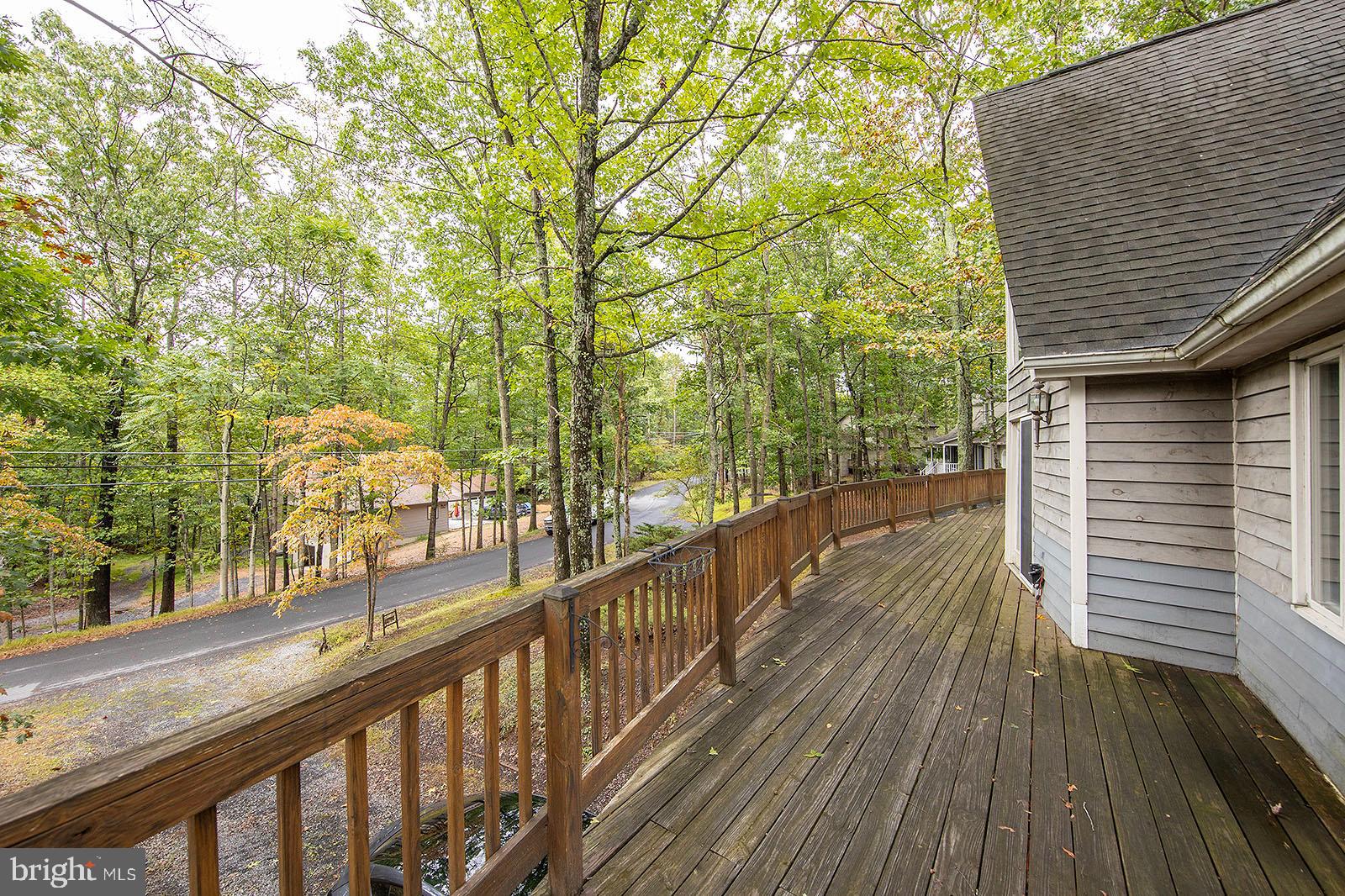 LAKE HOLIDAY ESTATES - Residential