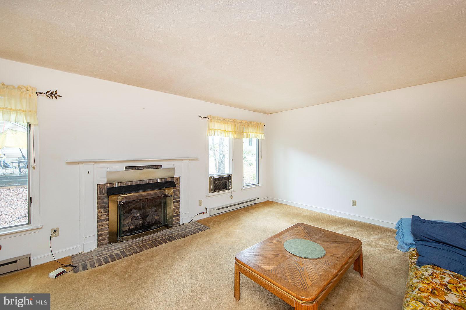 LAKE HOLIDAY ESTATES - Residential