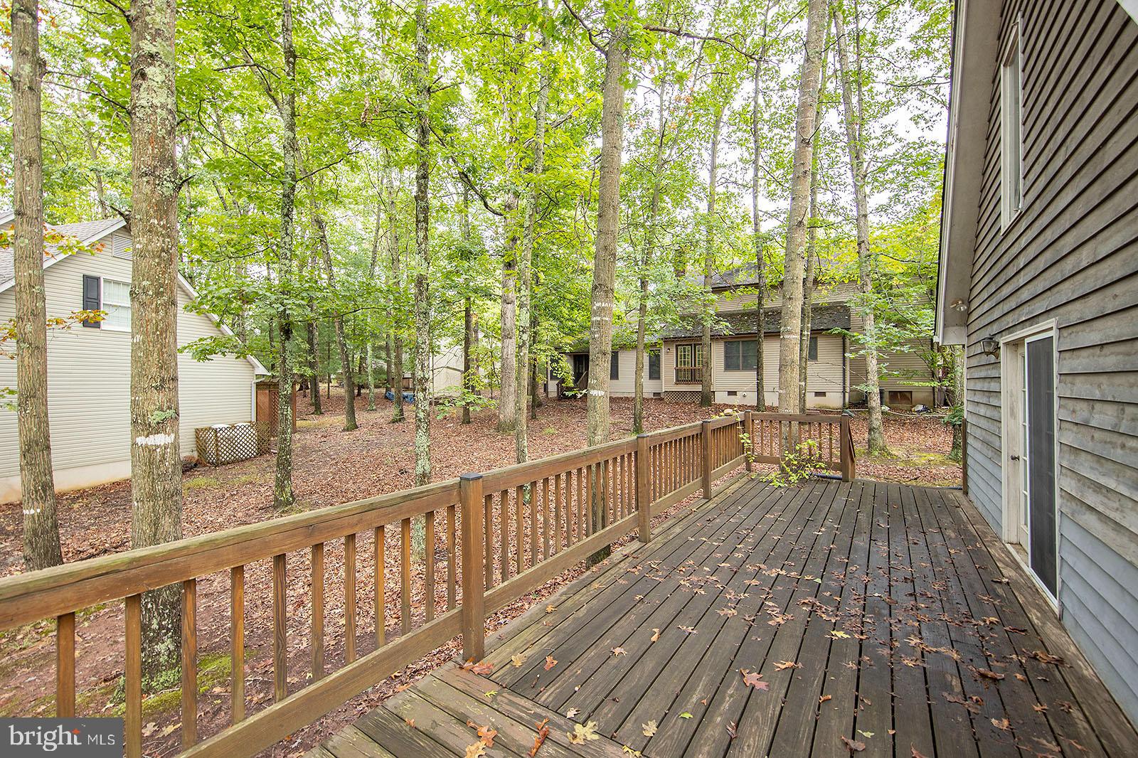 LAKE HOLIDAY ESTATES - Residential