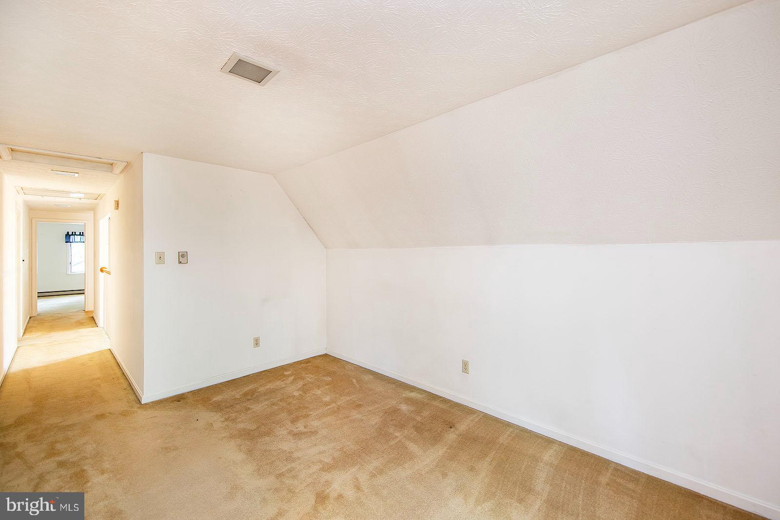 LAKE HOLIDAY ESTATES - Residential